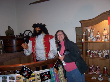 pirates house 015